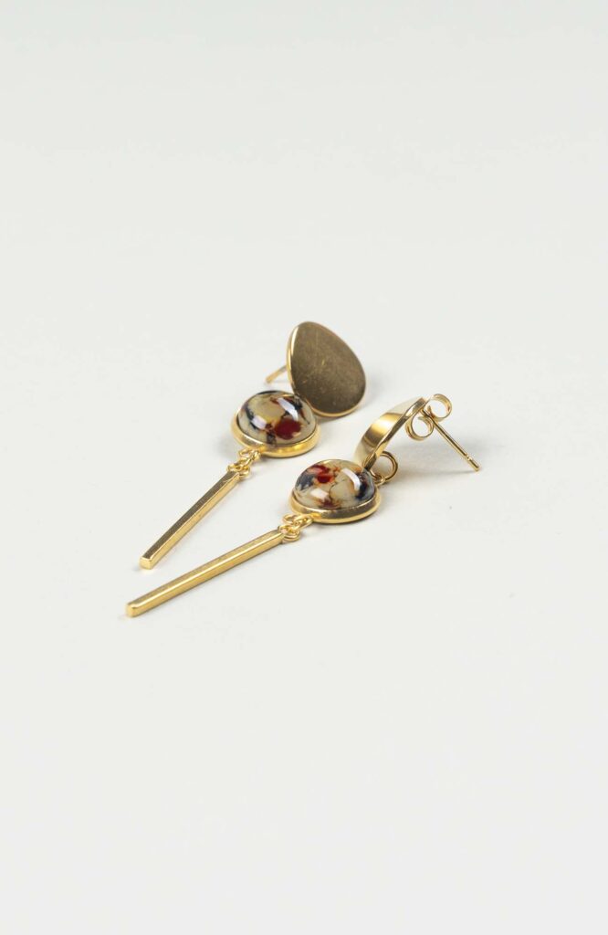 Clous d'oreilles pendants Velours Doré