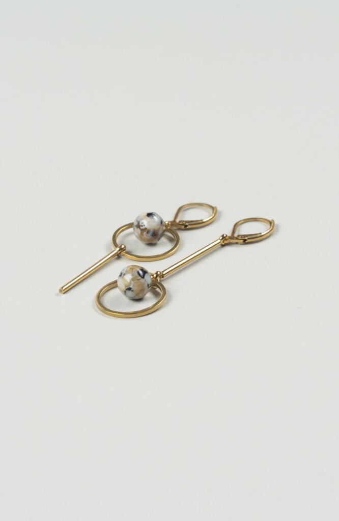 Boucles d'oreilles destructurées Intense Doré