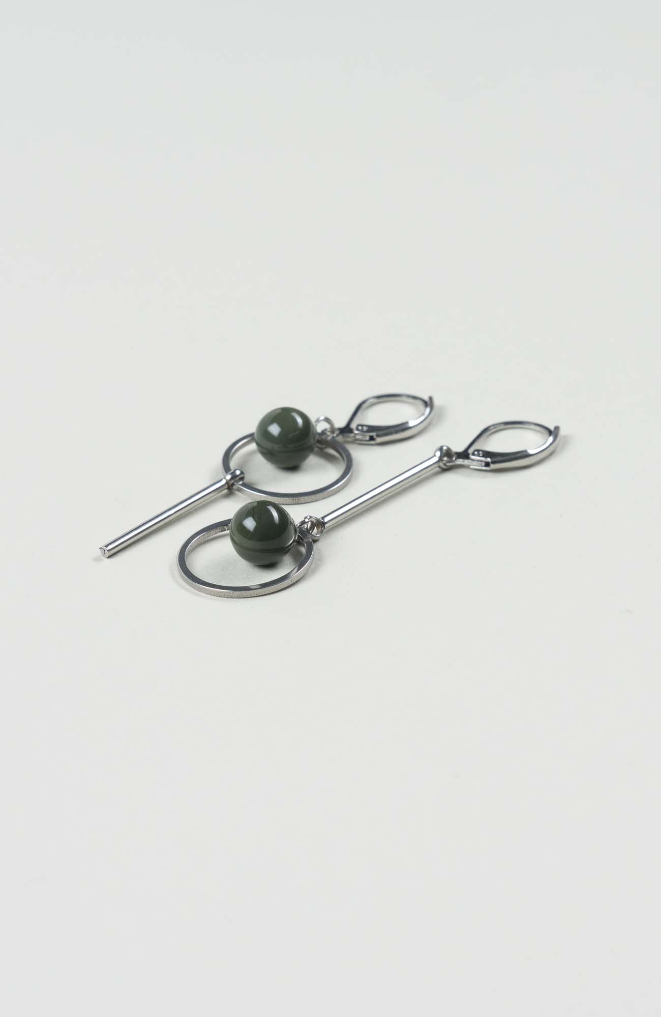 Boucles d’oreilles destructurées British Uni Argenté