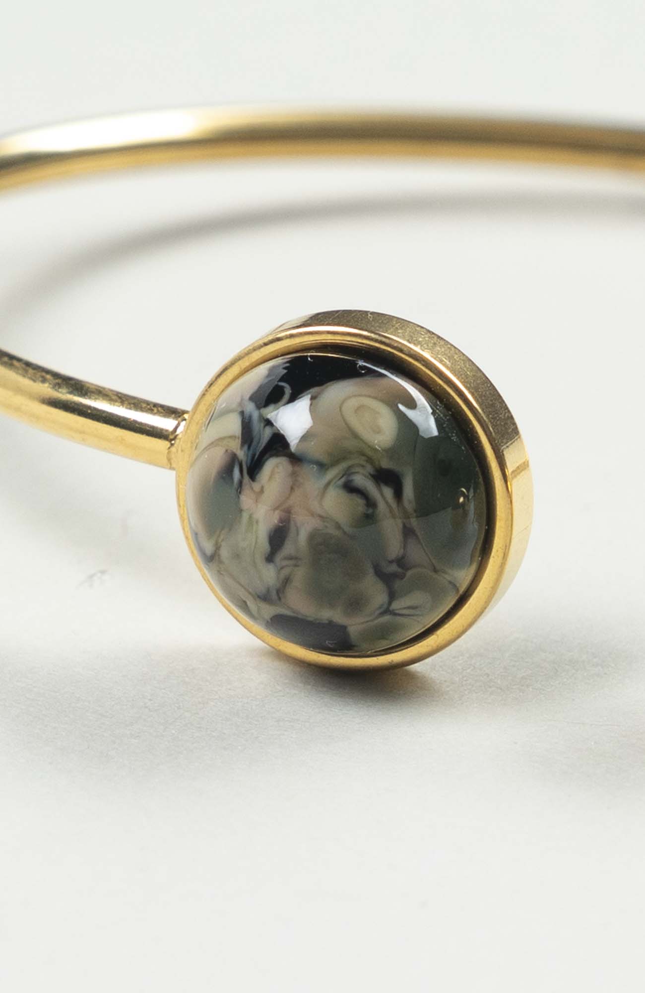Bracelet grand jonc cabochon British Doré