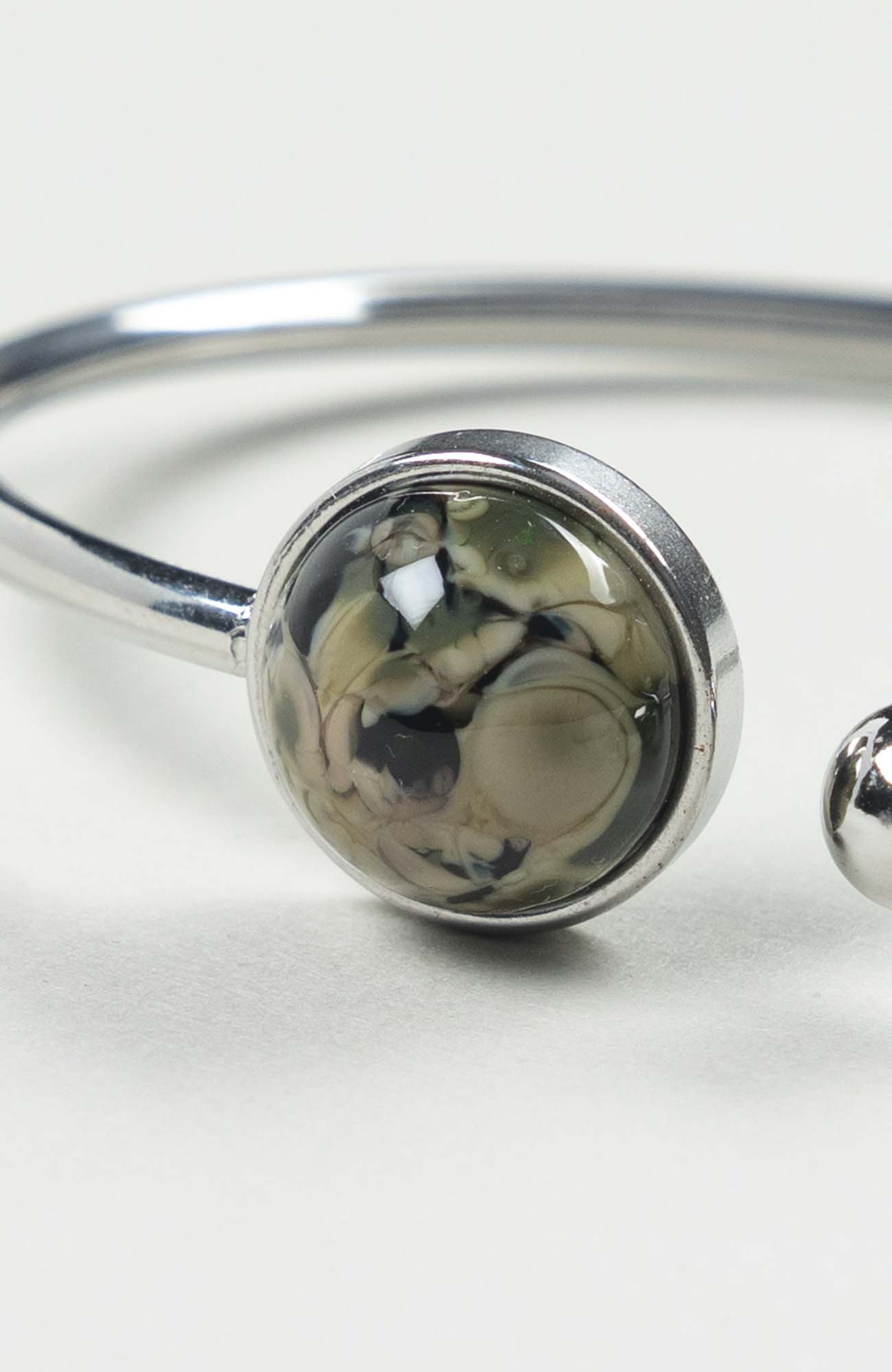 Bracelet petit jonc cabochon British Argenté