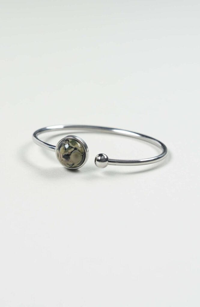 Bracelet petit jonc cabochon British Argenté