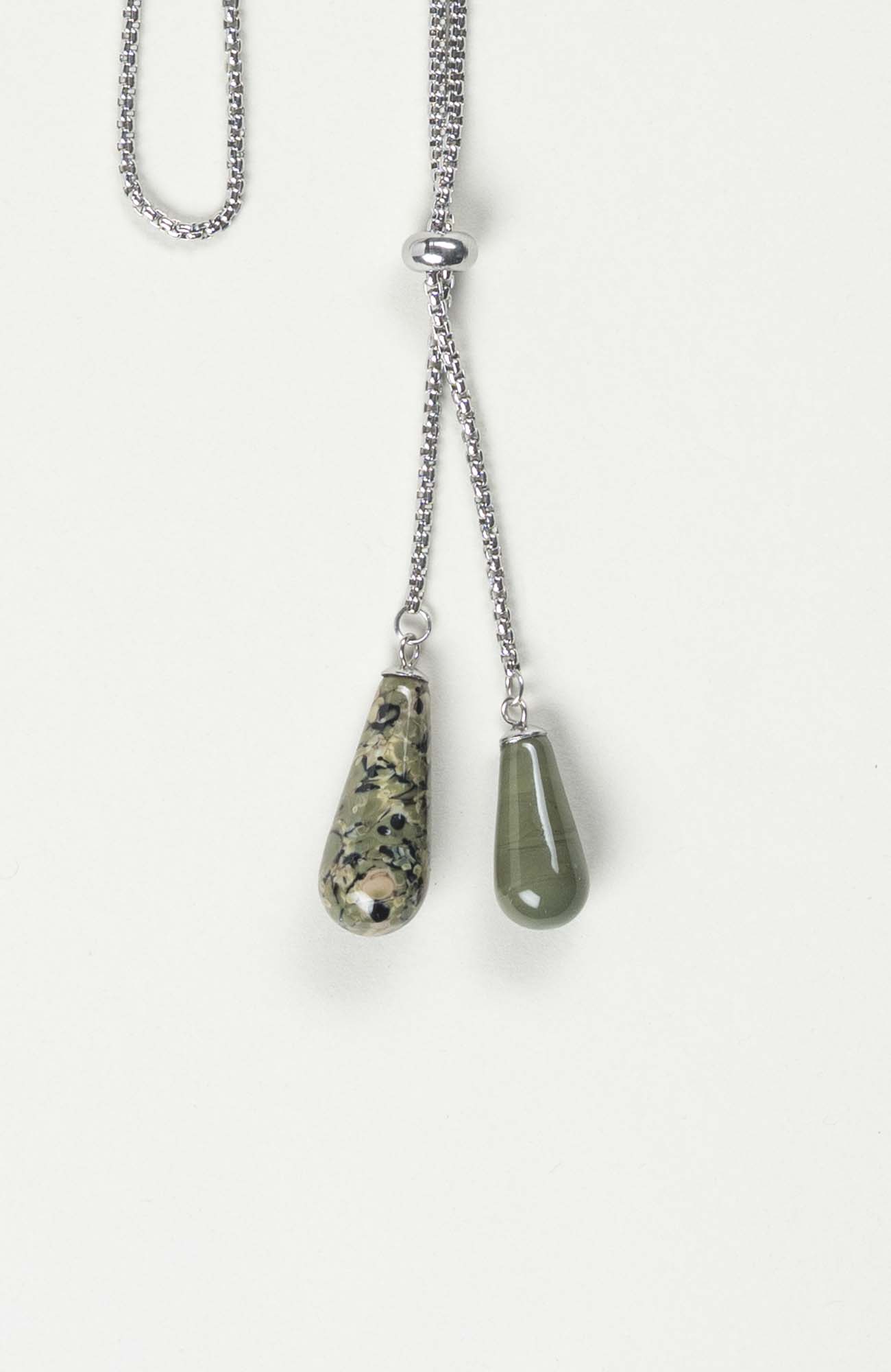Collier sautoir British Argenté