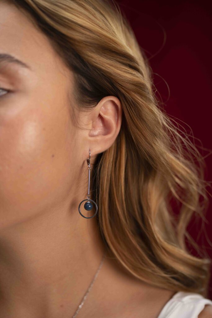 Boucles d'oreilles destructurées