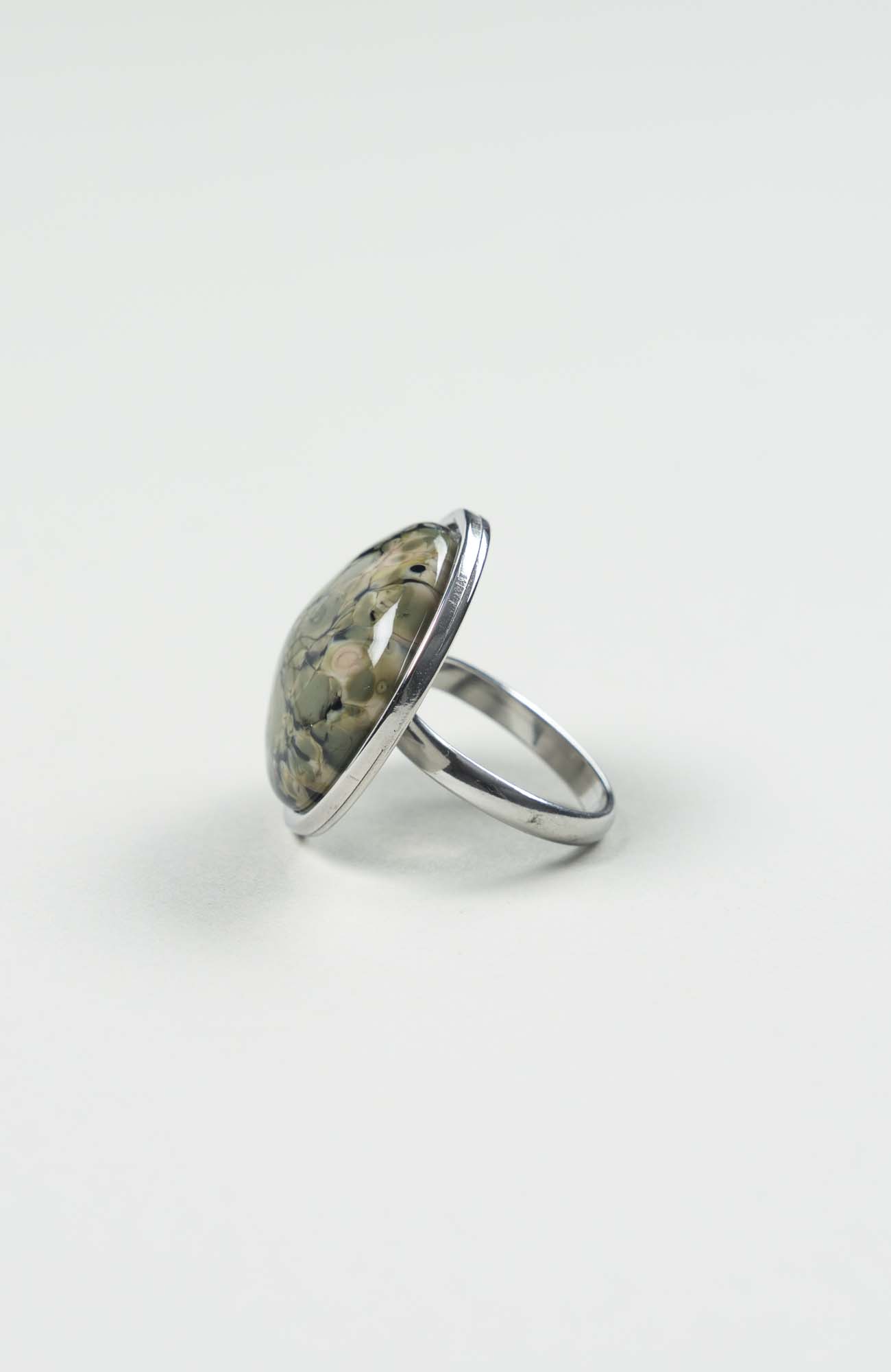 Bague grand cabochon British Argenté