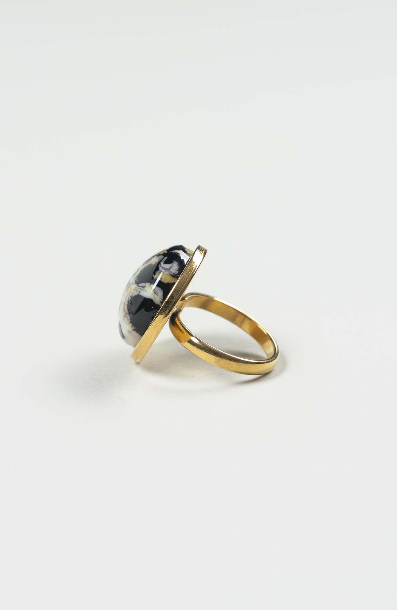 Bague moyen cabochon Intense Doré