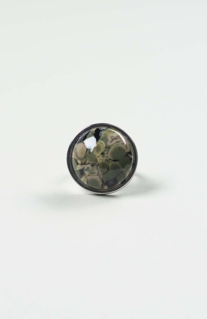 Bague moyen cabochon British Argenté