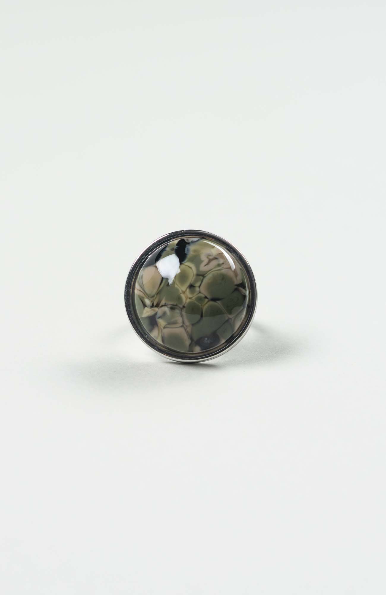 Bague moyen cabochon British Argenté