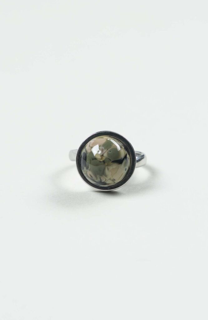 Bague petit cabochon British Argenté