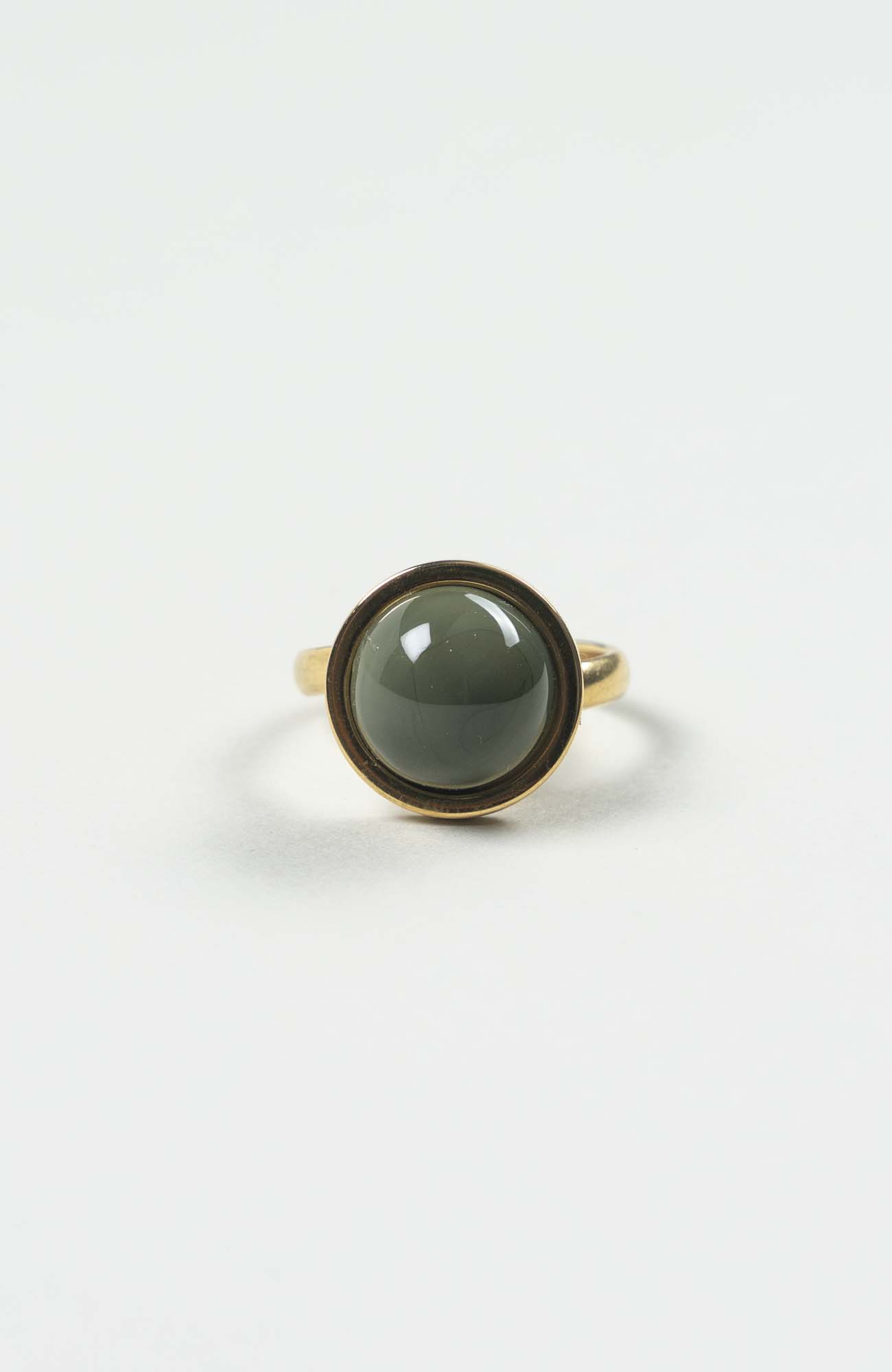 Bague petit cabochon British Uni Doré