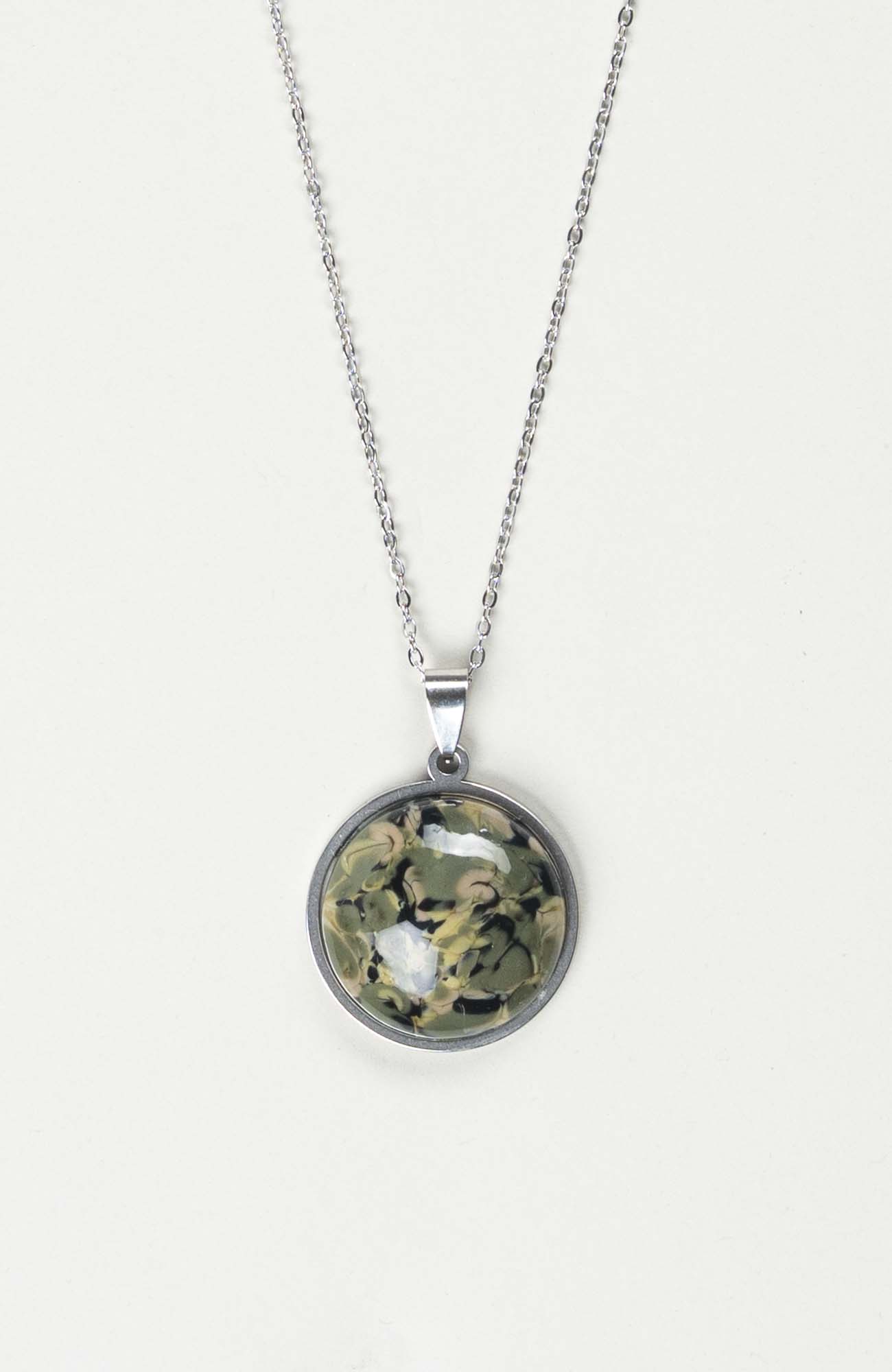 Collier grand cabochon British Argenté