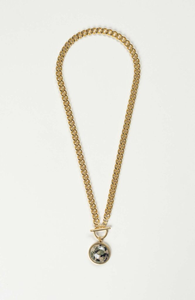 Collier cabochon British Doré